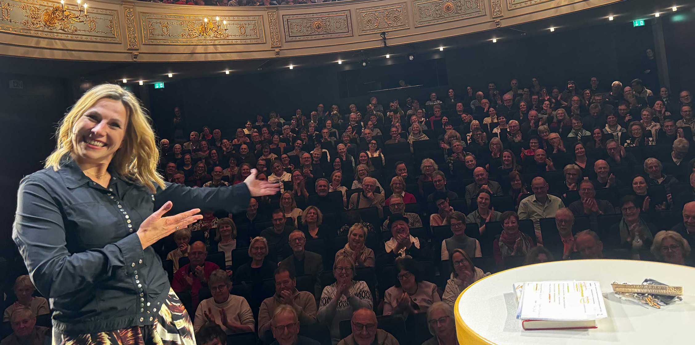 Lesung aus «WUNDERSCHÖNE WELT», Februar 2026, E.T.A. Hoffmann Theater, Bamberg